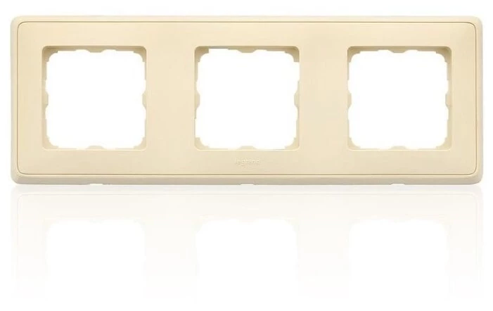 Рамка тройная